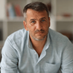 ANDERSON COSTA, 52 Anos