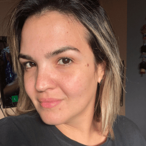 CAMILA RODRIGUES, 36 anos